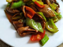 尖椒肥肠-王鹏家常菜馆