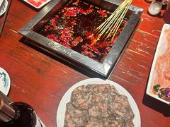 -二荆条·蜀鲜汇城市森林火锅