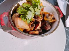新鲜炒蘑菇-the rug 飞毯 (朝阳公园店)