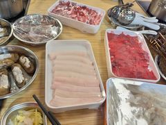-杨老板·海鲜集市火锅·鲜切牛肉(中防万宝店)
