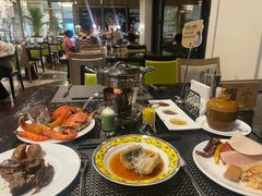 -棕榈阁·巴西烤肉海鲜自助餐厅(中州皇冠假日酒店)
