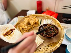 -魏铭鱼头捞饭(晋阳路店)