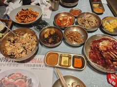 -草家酱蟹炭火烤肉店(珲春南路二店)