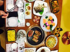 -青瓦餐厅·生鱼片·韩园烤肉(西塔店)