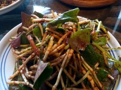 -云海肴·汽锅鸡·云南菜(天山百盛优客店)