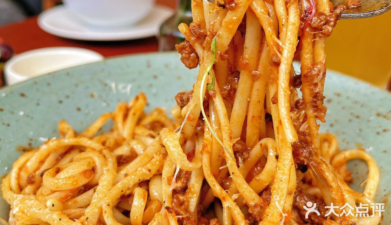 福州这家日餐&夜酒的美式餐吧 烤乳鸽好吃炸了!