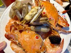 -领鲜活海鲜榴莲自助火锅(东门店)