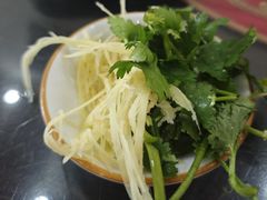 -笑来喜馄饨小笼工坊(通扬路店)