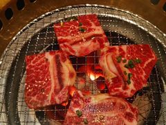 -山川小町·极番烧肉(新地假日广场店)