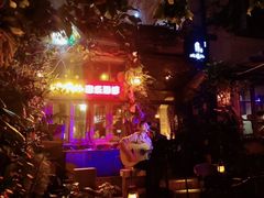-城墙外BAR