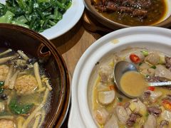 -头上红煨盐鸡·非遗院子餐厅