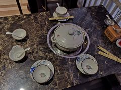 餐具摆设-先机泉水鸡汤(南山老君洞店)