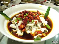 鲶鲶不忘-小巴辣子川湘菜餐厅(星游城店)