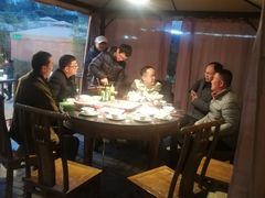 -二荆条·蜀鲜汇城市森林火锅