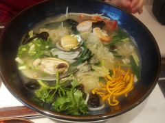 南美大虾-蒙小妹骨汤饭.米线(新光路店)