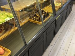 面包甜点陈列柜-山崎面包(百联世纪店)