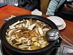 -菌之家·专业纯野生菌火锅·特色炒菌