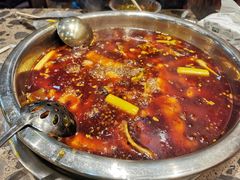 -肖肖酸萝卜鱼火锅(总店)