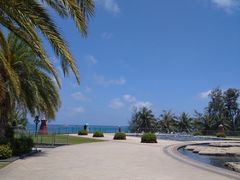 -亚龙湾中心广场