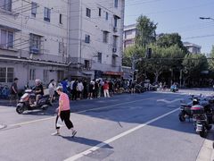 -晶牌烤鸭(延吉东路557弄小区店)