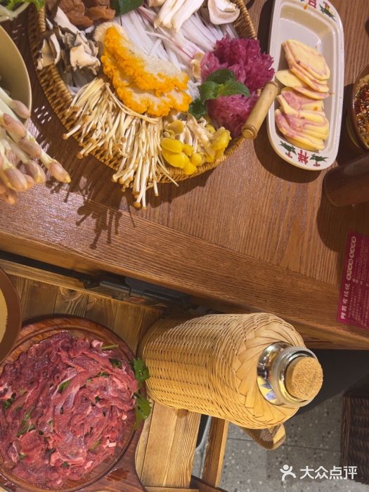 滇翁·云南酸菜牛肉火锅(合肥首店坝上吾悦广场店)图片