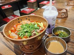 -成都你六姐·牛肉冒菜(信泰中心商场店)