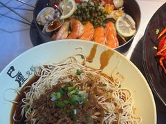 -巴厘龙虾·榜首油焖大虾(音乐学院·沿江酒馆店)