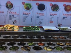 自助调料区-海底捞火锅(天津SM城市广场店)