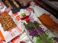 -威记烧嘢·南宁烧烤·超级生牛(绿地店)
