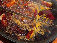 -周小明火锅(黑金冠社区店)