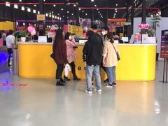 -嘿哟动霸CHUA·新潮玩运动娱乐中心·蹦床滑冰团建乐园