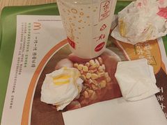 -麦当劳(轻轨曹杨路店)