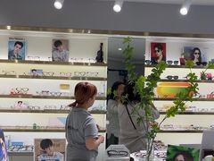 -视野联行眼镜蔡司·依视路官方授权店(顺城店)