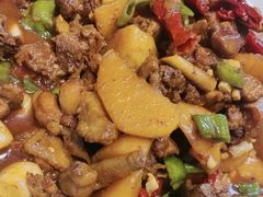 -俭寨大盘鸡·手抓肉·烧烤新疆菜(乌苏路店)