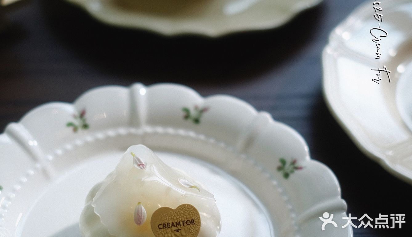 新的童話花園小木屋甜品店｜吃到漂亮的法甜