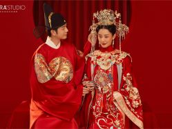 -至臻微拉婚纱摄影