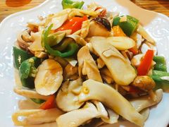 -小锅巴纳西餐厅