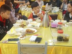 大堂-炕锅羊肉土火锅面片大王