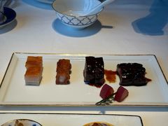 烧腊小四拼-炳胜私厨(中达旗舰店)