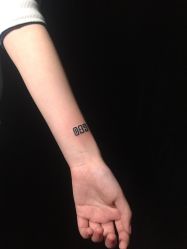 -木子·纹身店TATTOO穿孔·洗纹身