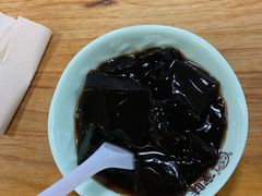 蜂蜜龟苓膏-家味螺蛳粉&烤鱼(安远路店)