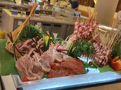 -东西风牛排馆周末烧烤自助(首都机场希尔顿店)