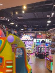 -卡通尼乐园(新达汇三林店)