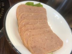 -虾弄弄海派小龙虾·牛羊蝎子火锅