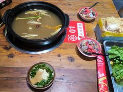 -签尚佰味小郡肝串串香火锅(朝阳路店)