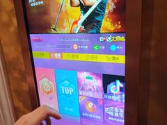 -七十二变量贩KTV(绿地东海岸时代广场店)