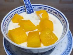 芒果双皮奶-黄氏许牛奶甜品专家(水晶街店)