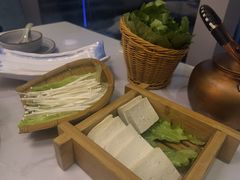 -菌子鲜汤野生菌锅