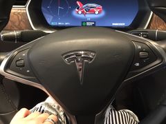 -TESLA 特斯拉(广州天环广场体验店)