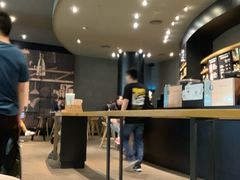 -星巴克臻选(成都来福士店)